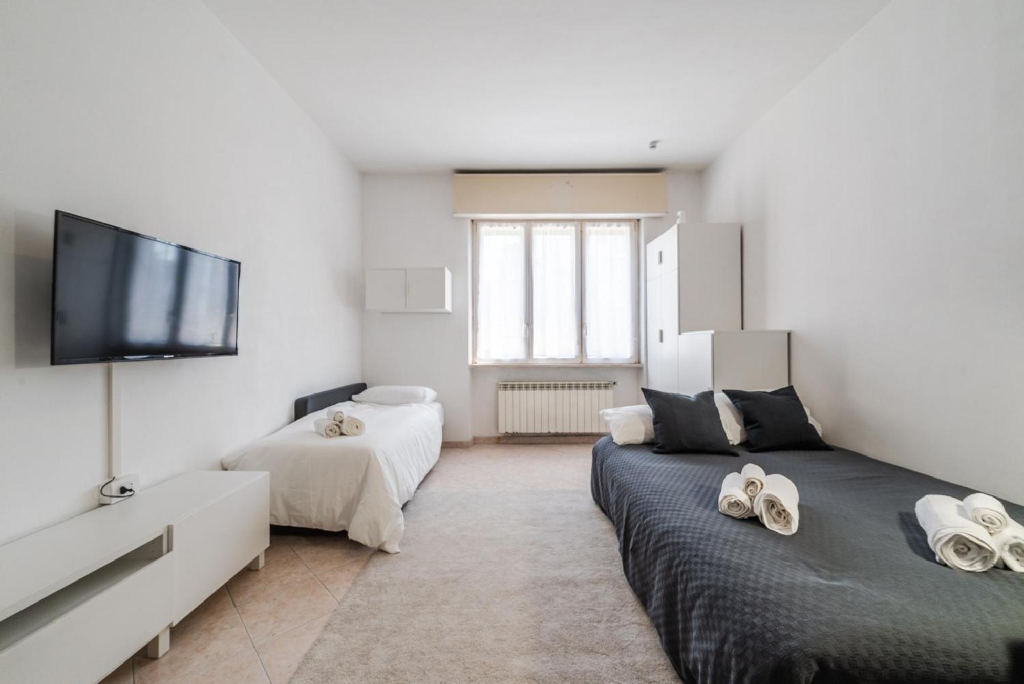 Roma 23, Smartstay Роццано Екстер'єр фото