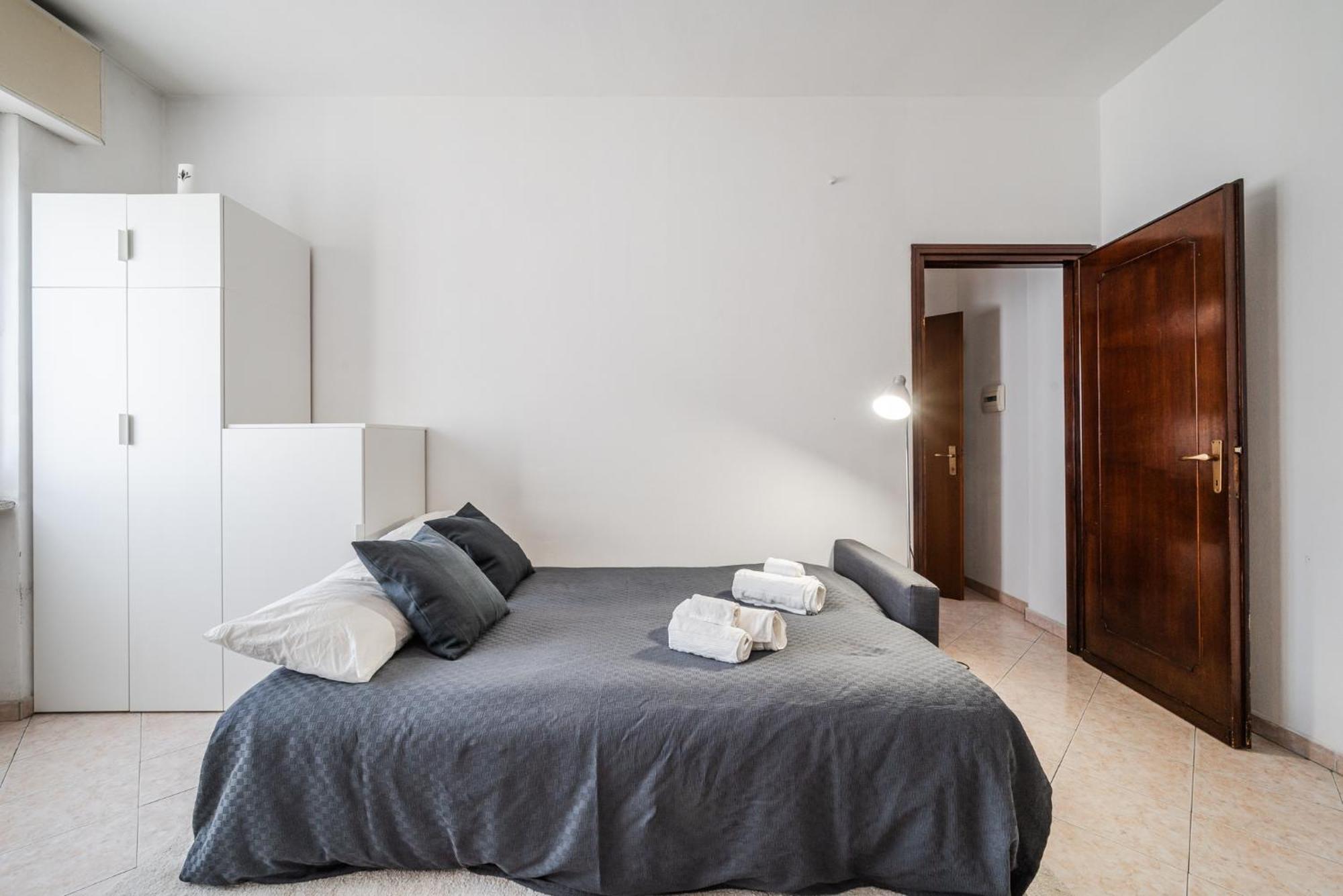 Roma 23, Smartstay Роццано Екстер'єр фото