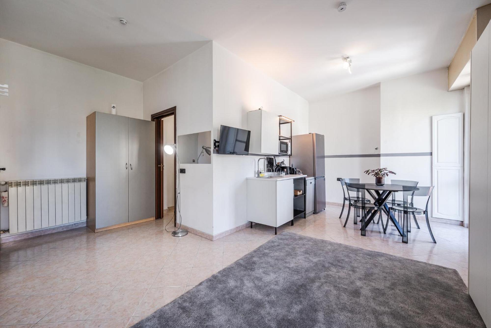 Roma 23, Smartstay Роццано Екстер'єр фото