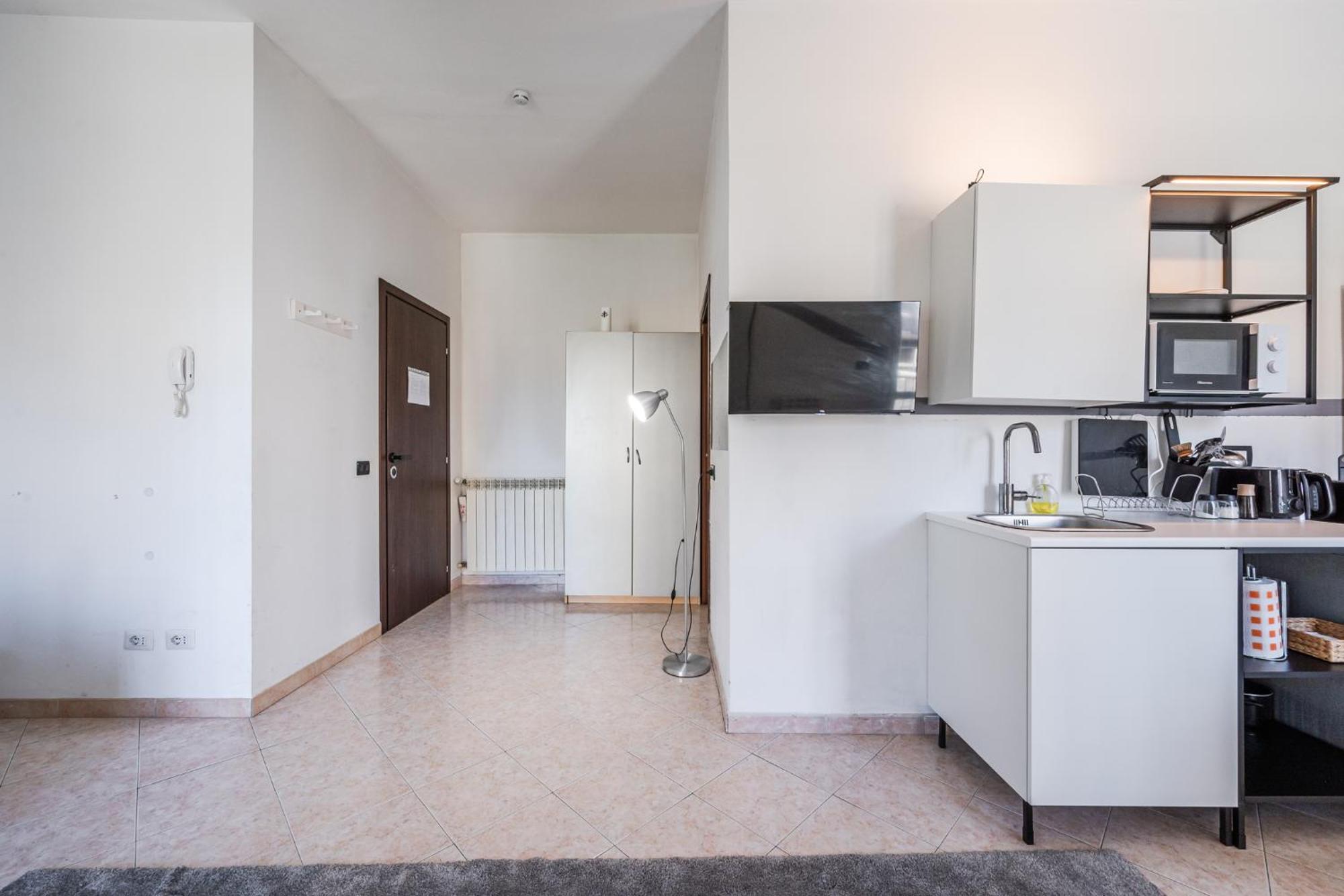 Roma 23, Smartstay Роццано Екстер'єр фото